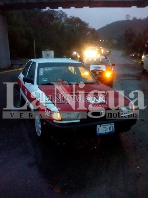 Irresponsable chofer, impacta a taxi y huye del lugar 4 WhatsApp Image 2019 02 24 at 20.50.19 1
