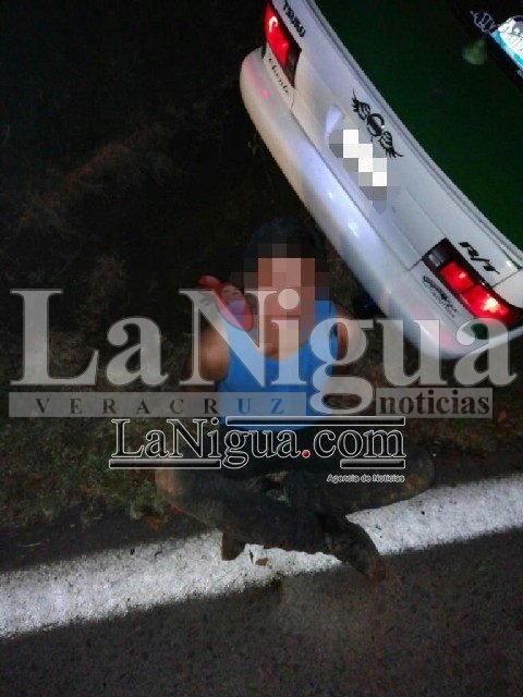 Recuperan fuerzas del orden 3 vehículos; 5 detenidos