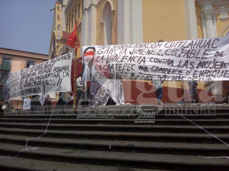 Se manifiestan organizaciones de vendedores ambulantes en Xalapa