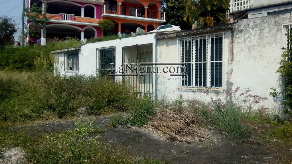 Un riesgo casas abandonadas en diversos INFONAVIT de Papantla.