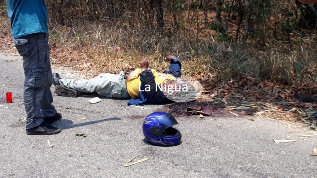 Matan a balazos a hombre y lo tiran en Acayucan