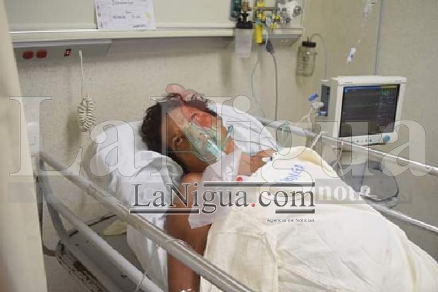 Trasladan al hospital Civil a persona encontrada inconsciente en parque de Santa Rita