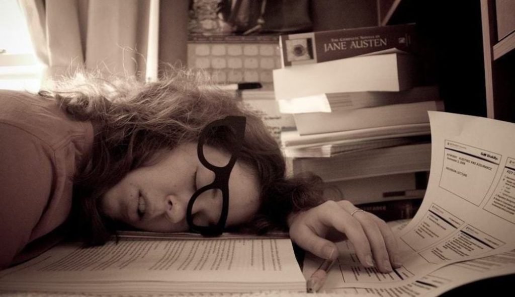 ¿Tienes entre 22 y 38 años? Entonces formas parte de la “generación agotada”