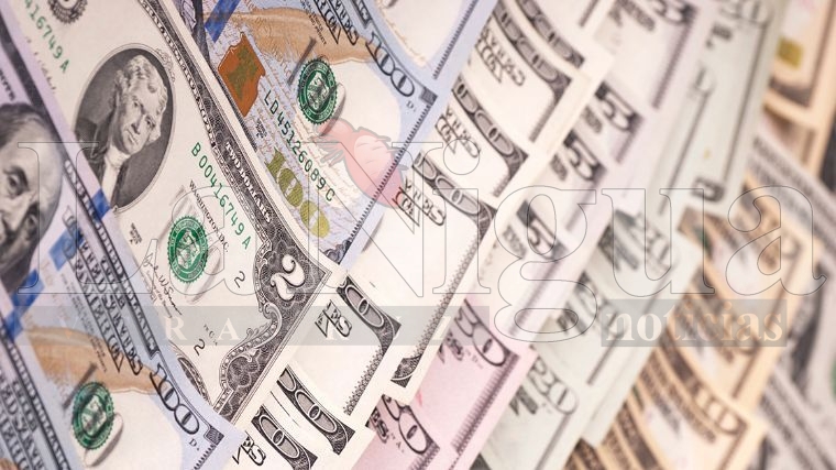 Peso retrocede a la espera de anuncio de la Fed; dólar, en 19.17 unidades