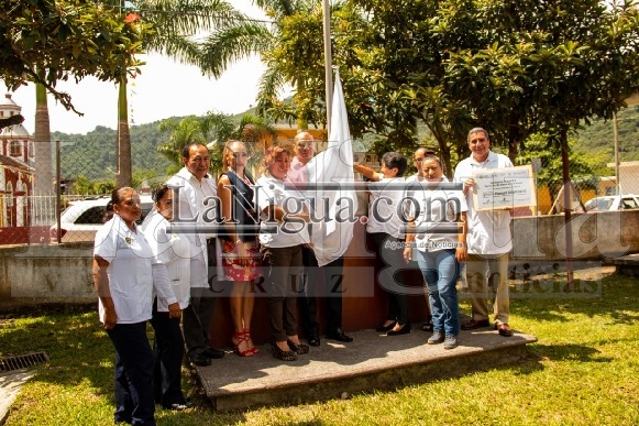 Validan a escuela de Capoluca como promotora de la salud
