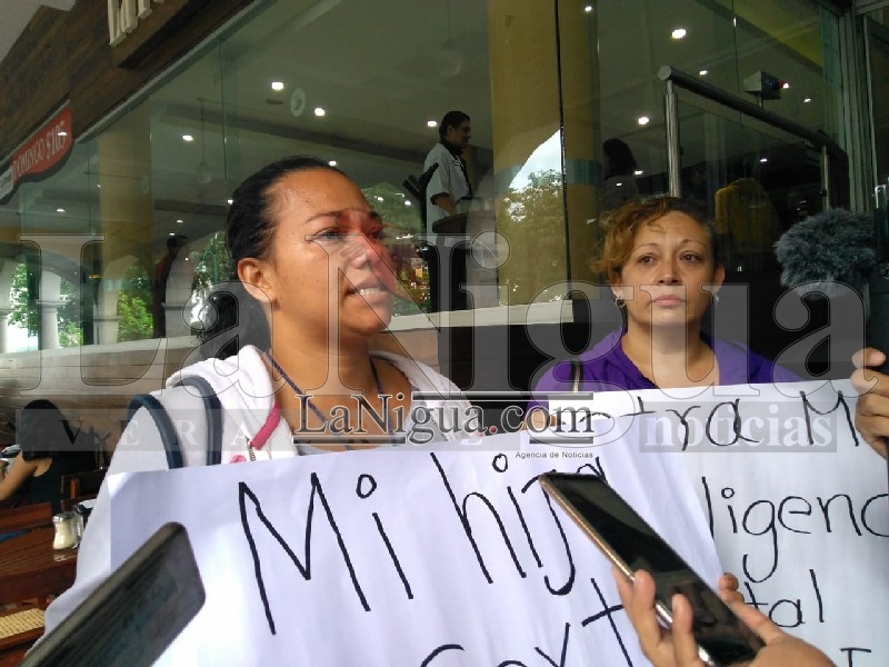 Denuncian negligencia médica en muerte de bebé en Xalapa