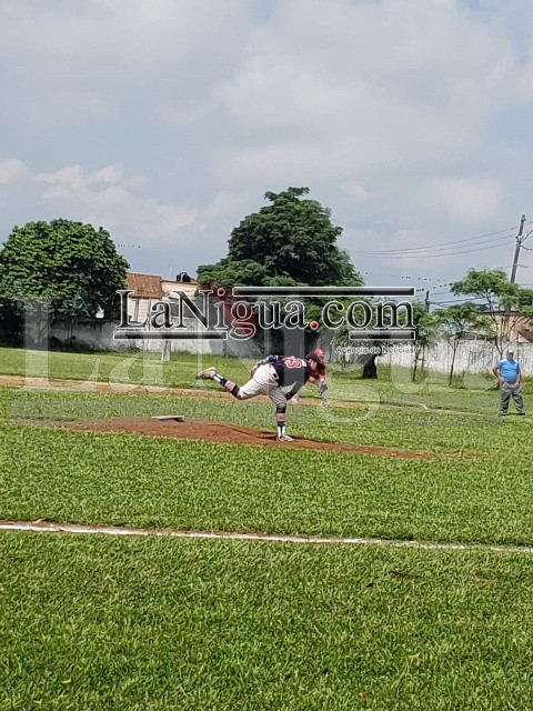 Gigantes de San Francisco y Tavo Guzmán Jr. 14-4 a Suterm