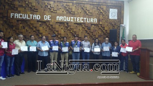 Entregan constancias del curso “Inestabilidad de Laderas Factores Inductores del Riesgo de Desastres”