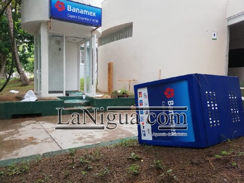 Se roban cajero en Universidad Veracruzana