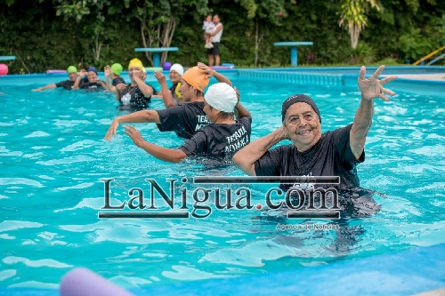 DIF Fortín lleva a cabo con éxito la clausura del taller de “Terapia Acuática”
