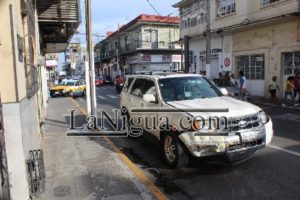 Un lesionado en choque entre taxi y camioneta 4 choque4 1