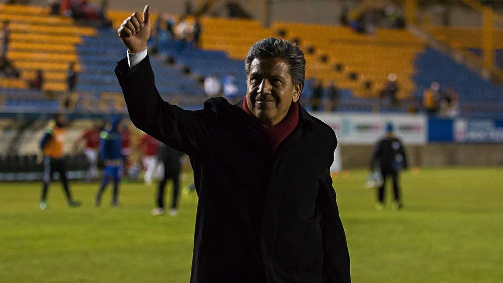 Raúl Arias llega al Tiburón; Kuri no escuchó a la afición