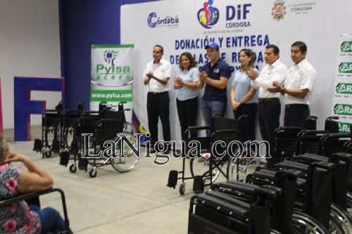 Apoya PYLSA donación de sillas de ruedas