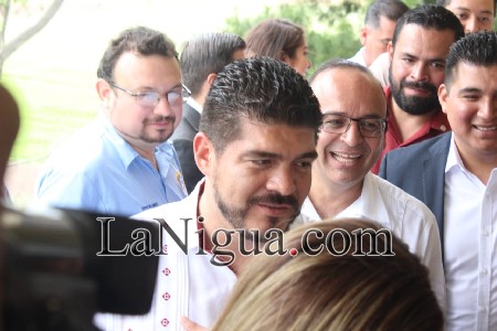 Sin techo financiero para pagar adeudos a maestros.