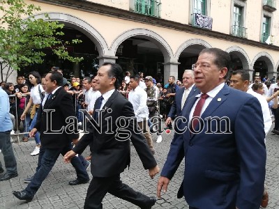 Xalapa realiza desfile cívico militar 209 aniversario de la Independencia