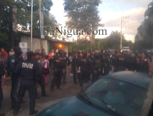 Tras 12 horas de bloqueo desalojaron a manifestantes