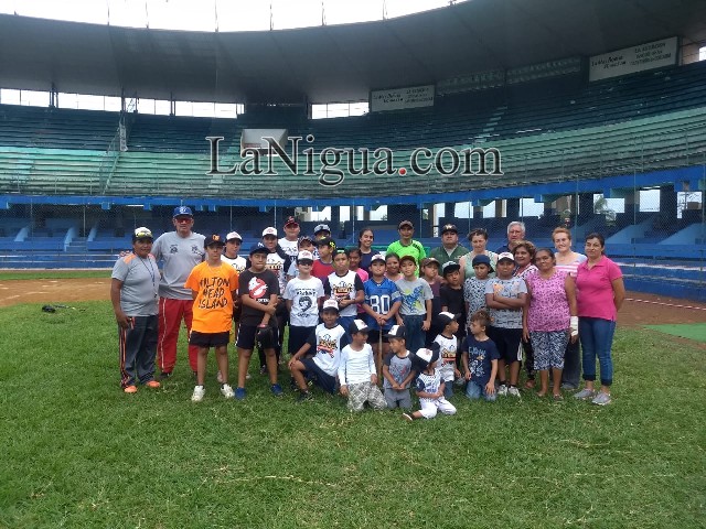 Se enfrentará la academia Alberto Joachin vs Royals de Peñuela