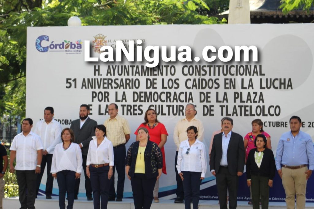 Conmemoran a los caídos en la lucha por la democracia en la Plaza de Tlatelolco