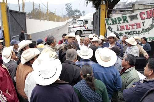 Se cumplió una semana de bloqueos en 51 ingenios del país