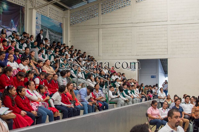 DIF Fortín realiza primer congreso juvenil para la prevención del suicidio