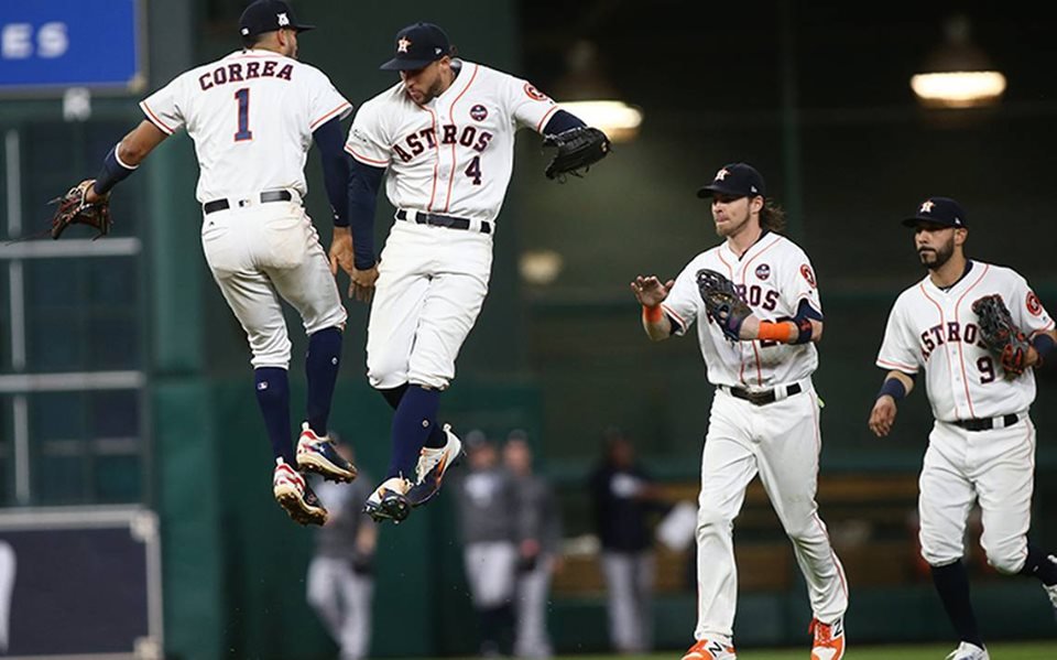 Astros emparejó la serie, 3-2 a Yanquis en once entradas