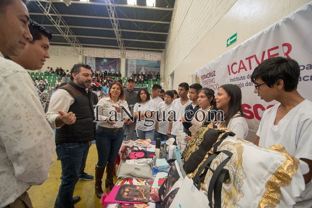 Se lleva a cabo 2da Feria Vocacional en Fortín