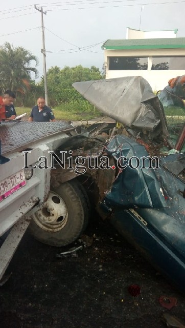 Accidente deja dos lesionados