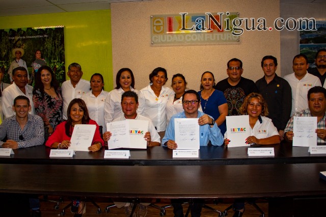 Ayuntamiento de Ixtaczoquitlán y UV signan convenios de colaboración