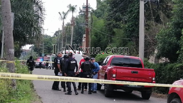 Hieren a balazos a joven