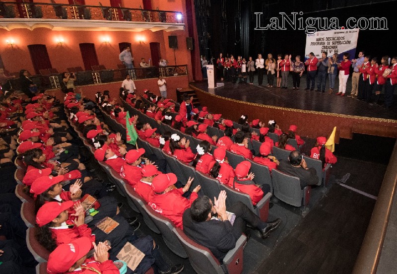 Estudiantes destacados visitan Córdoba en Ruta de la Insurgencia