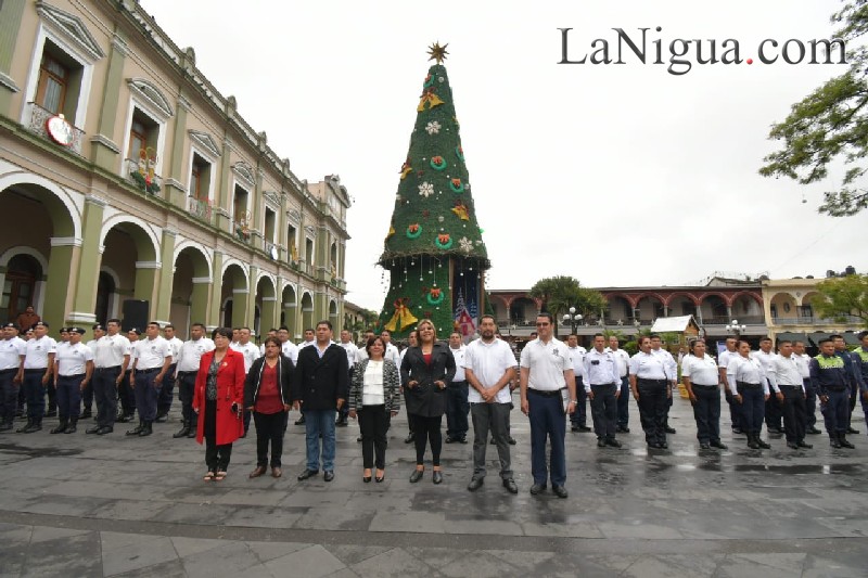 Autoridades municipales conmemoran día del agente de tránsito