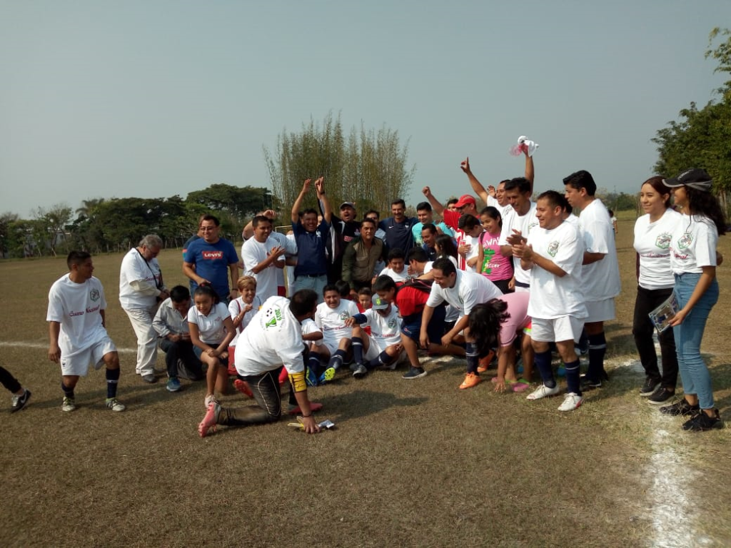 Crucero Nacional campeón de veteranos