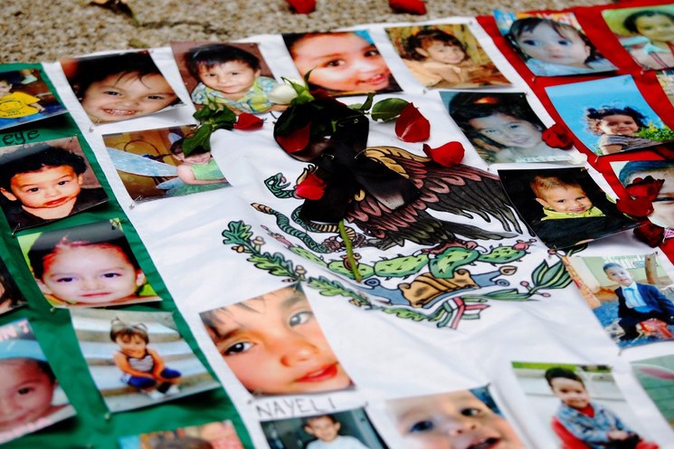 Ofrece AMLO atención de por vida para víctimas de la Guardería ABC