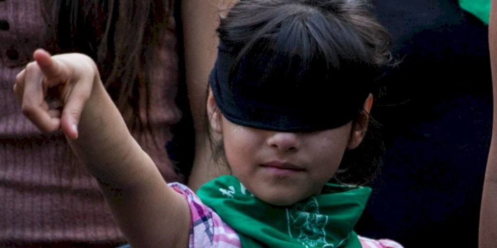 “Y la culpa no fue mía: yo era una niña, él un viejo”