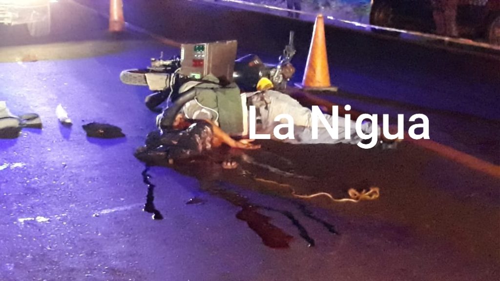 Muere motociclista tras ser arrollado