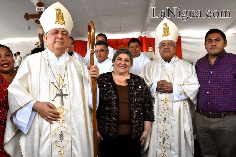 Presidenta Municipal de Córdoba da bienvenida a nuevo Obispo