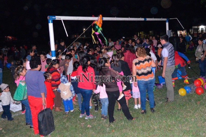 Ver a más de mil niños y niñas sonreír y divertirse, me llena de orgullo: Ríos Uribe