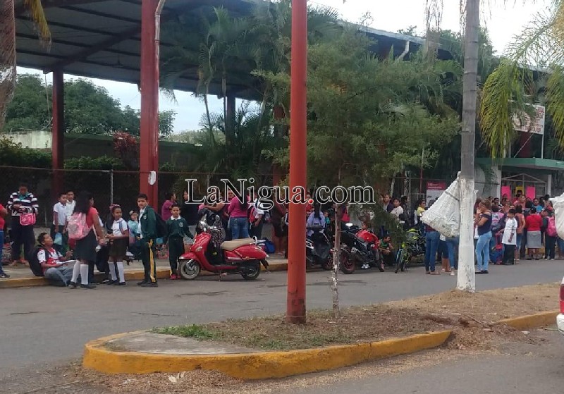 Toman de nuevo escuela en Omealca