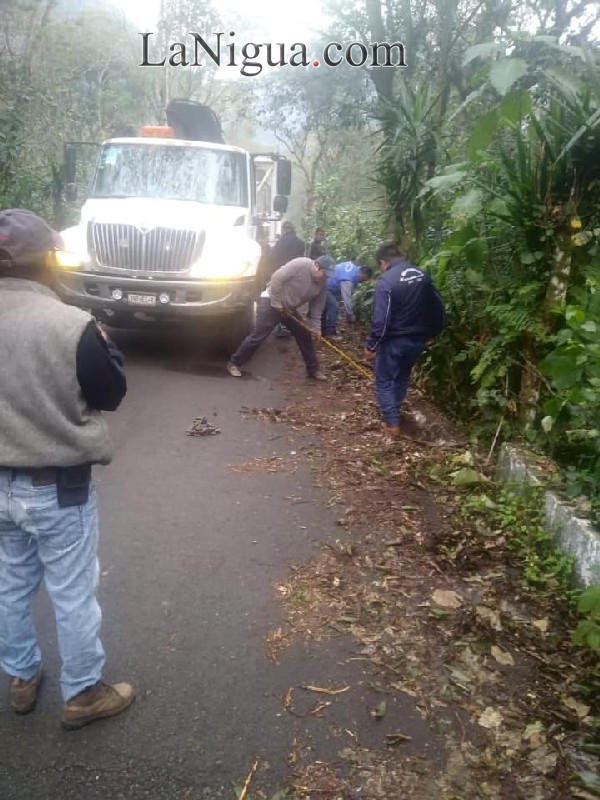PERSONAS SIN ESCRÚPULOS DEL MUNICIPIO DE TLILAPAN  CAUSAN AFECTACIONES A LA RED DE AGUA POTABLE