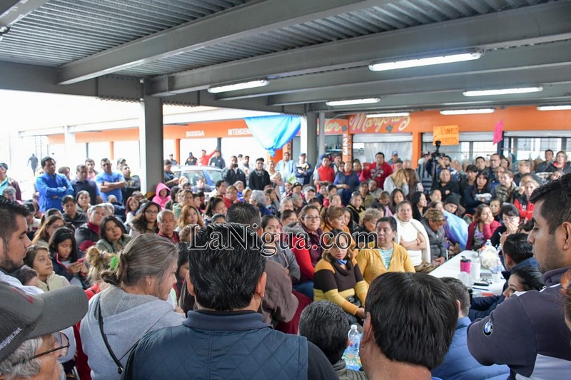 Locatarios del Revolución están de pie; Ayuntamiento mantiene compromiso de apoyarlos