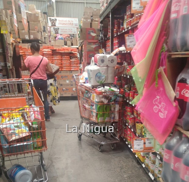 Piden a papantecos, evitar compras de pánico por desinformación del COVID 19