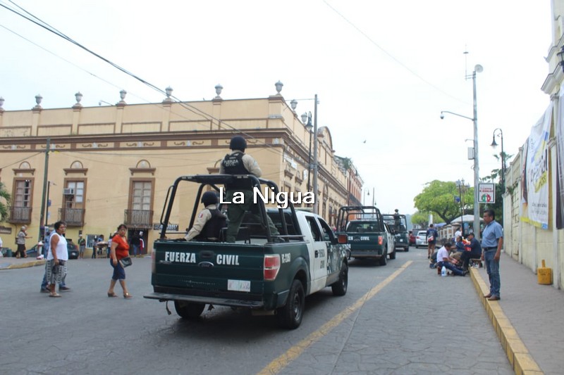 FUERZA CIVIL BLINDA ESCUELAS EN EL TOTONACAPAN POR RECESO ESCOLAR