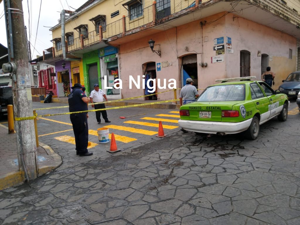 Continúa Tránsito del Estado, balizando calles papantecas