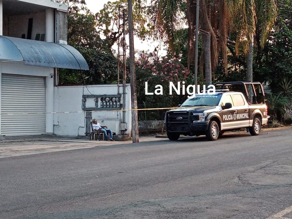 Lo sorprende la muerte.