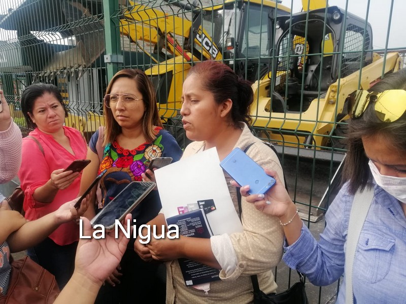 Verificadores del INEGI piden se les respete contrato.