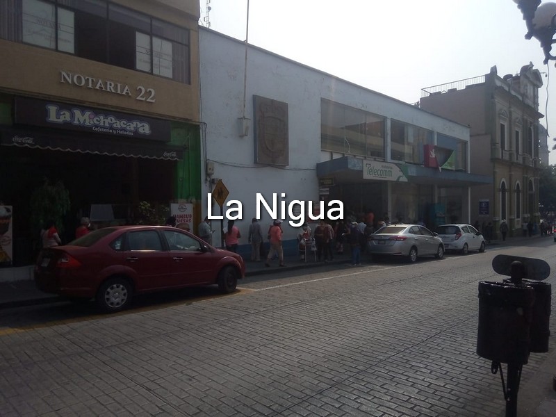 Entregan apoyo de 68 y más