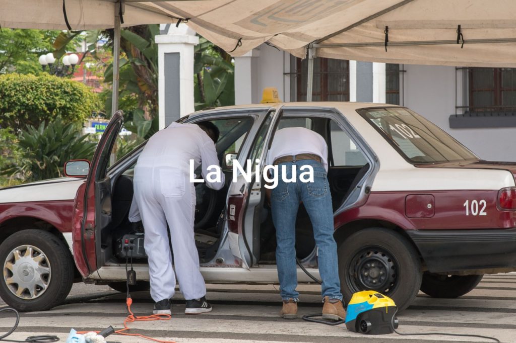 Inicia Ayuntamiento desinfección de taxis en Fortín