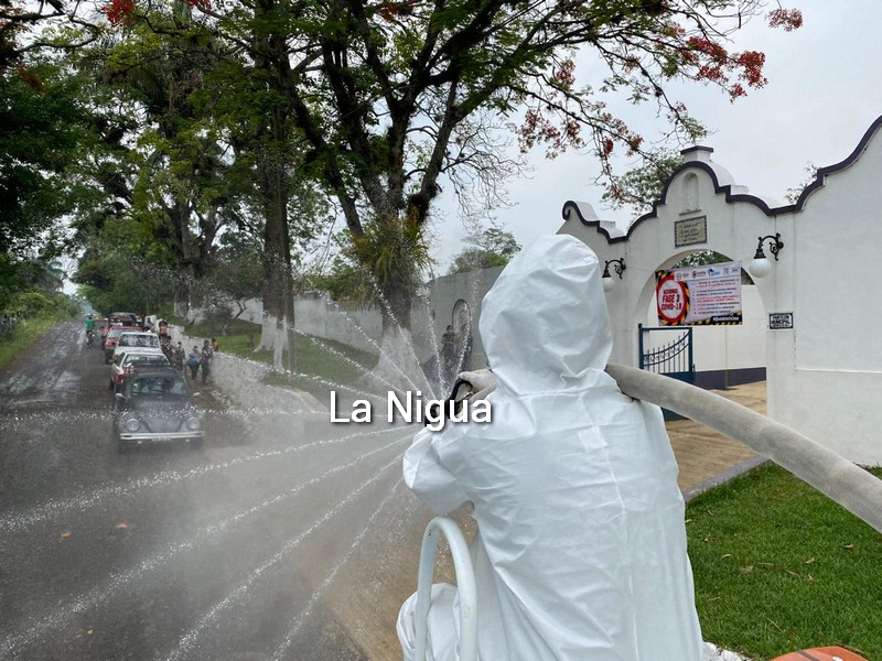 Desinfectan calles en Comunidades de Fortín