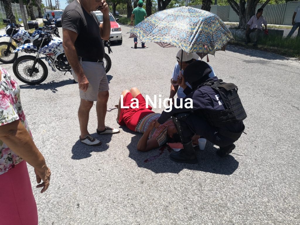 Viajaba en una motocicleta junto con su hijo.