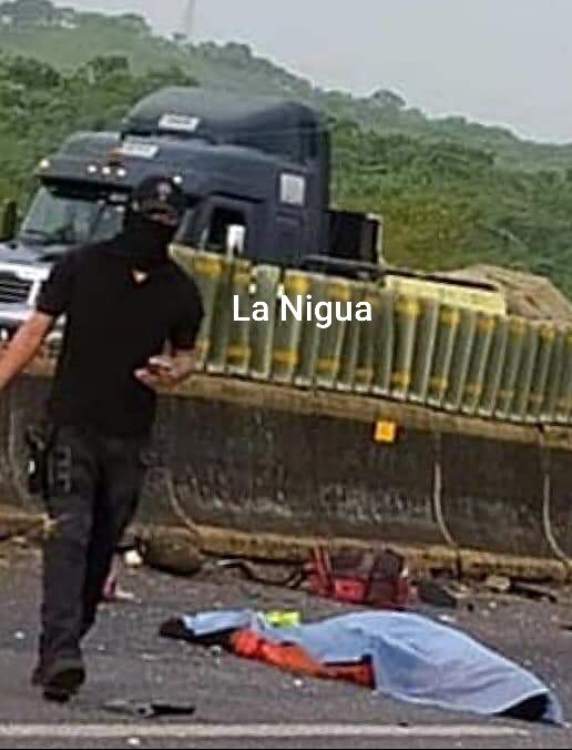 Fatal accidente en la autopista Nuevo Teapa-Cosoleacaque 1 20200625 1637526342772935646500360